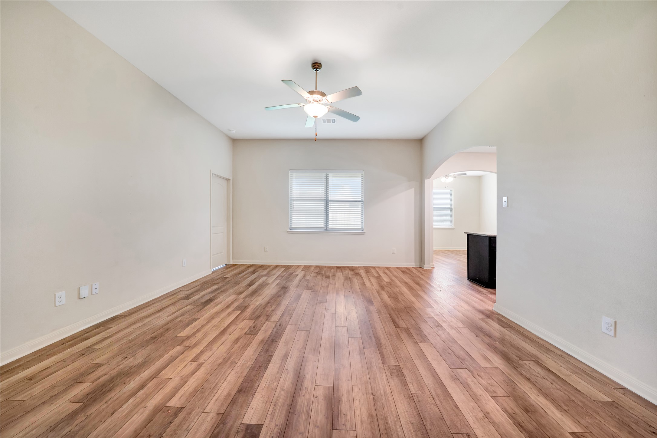 1800 Tyne Way Crowley TX 76036