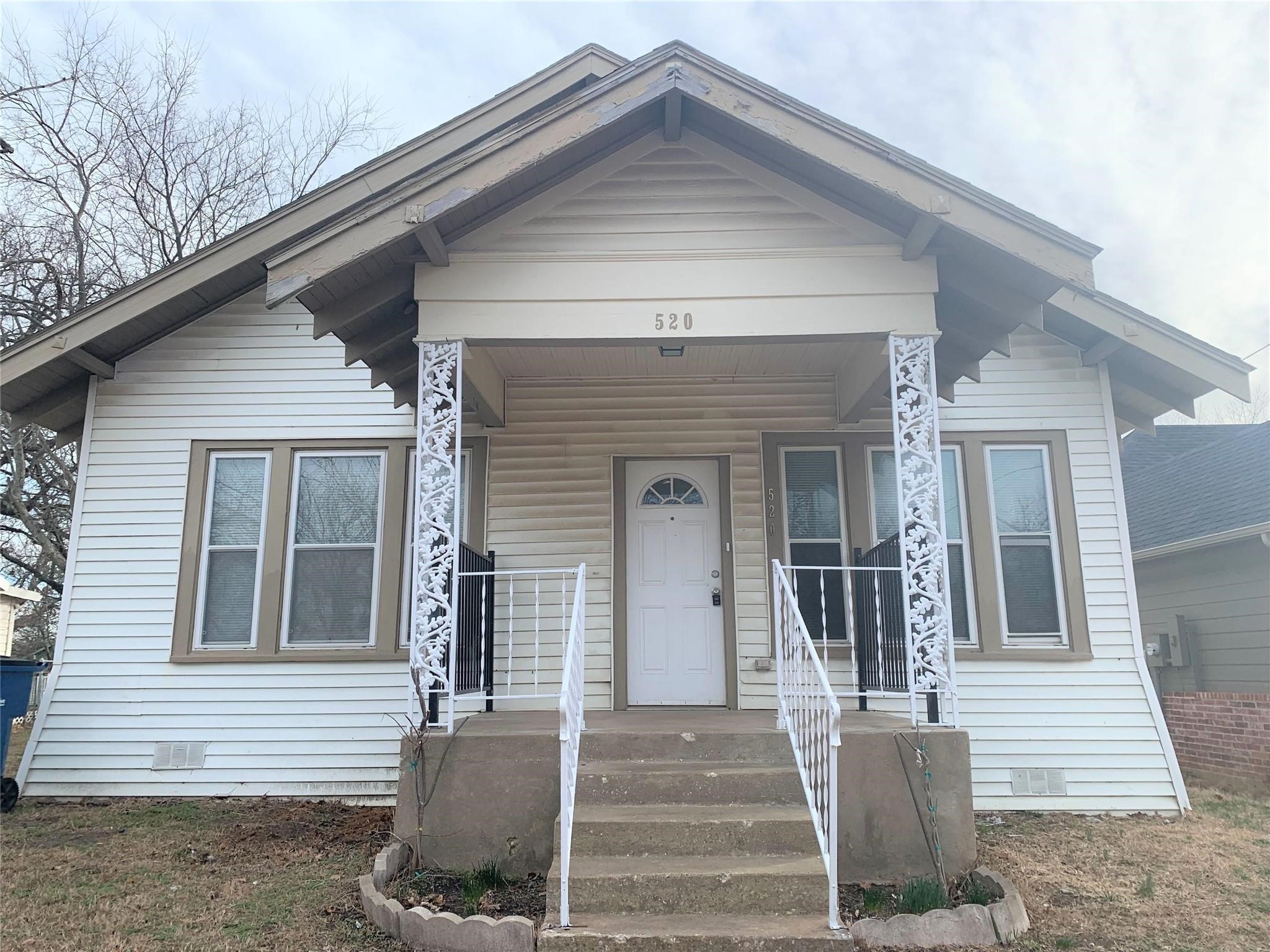 520 E Day Street Denison TX 75021