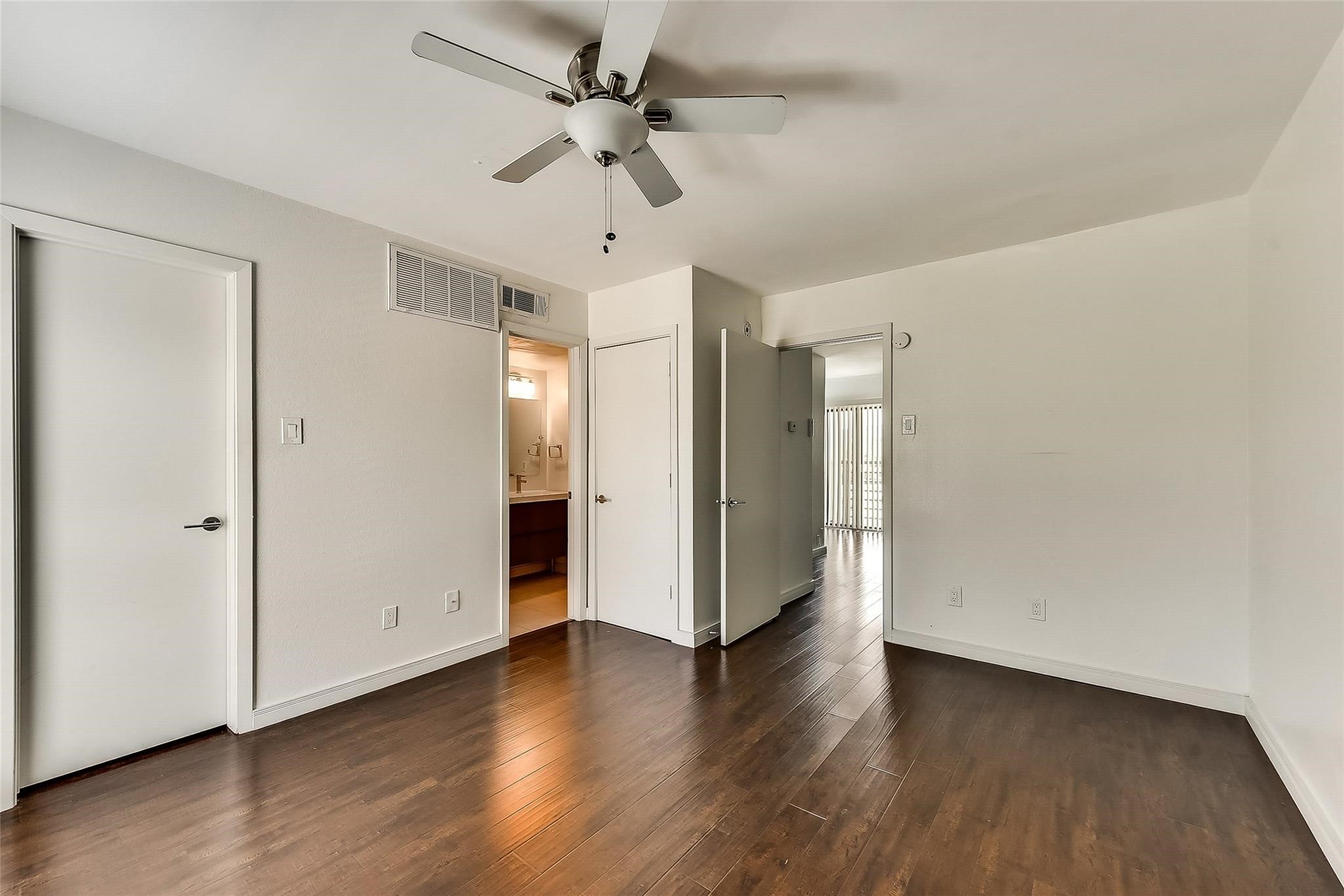 8180 Lemmon Avenue Dallas TX 75209