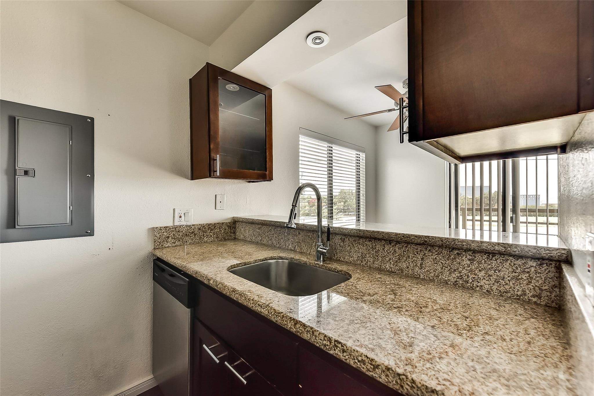 8180 Lemmon Avenue Dallas TX 75209