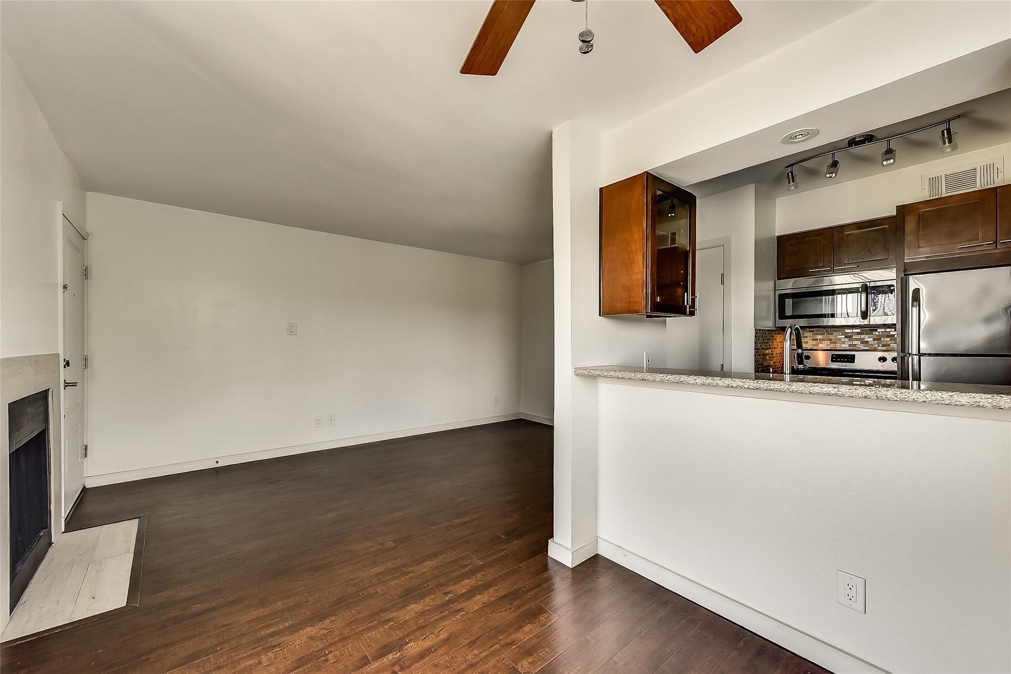 8180 Lemmon Avenue Dallas TX 75209