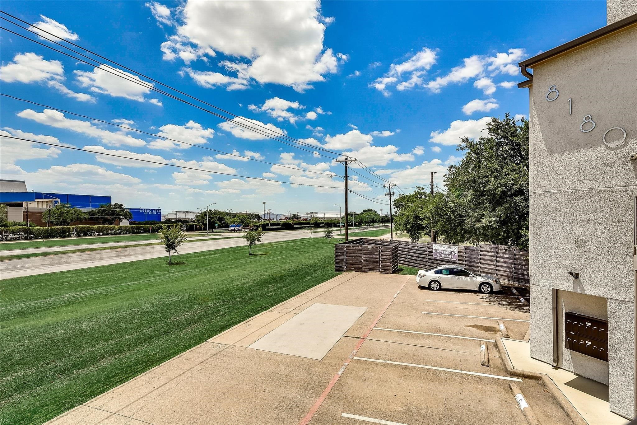 8180 Lemmon Avenue Dallas TX 75209