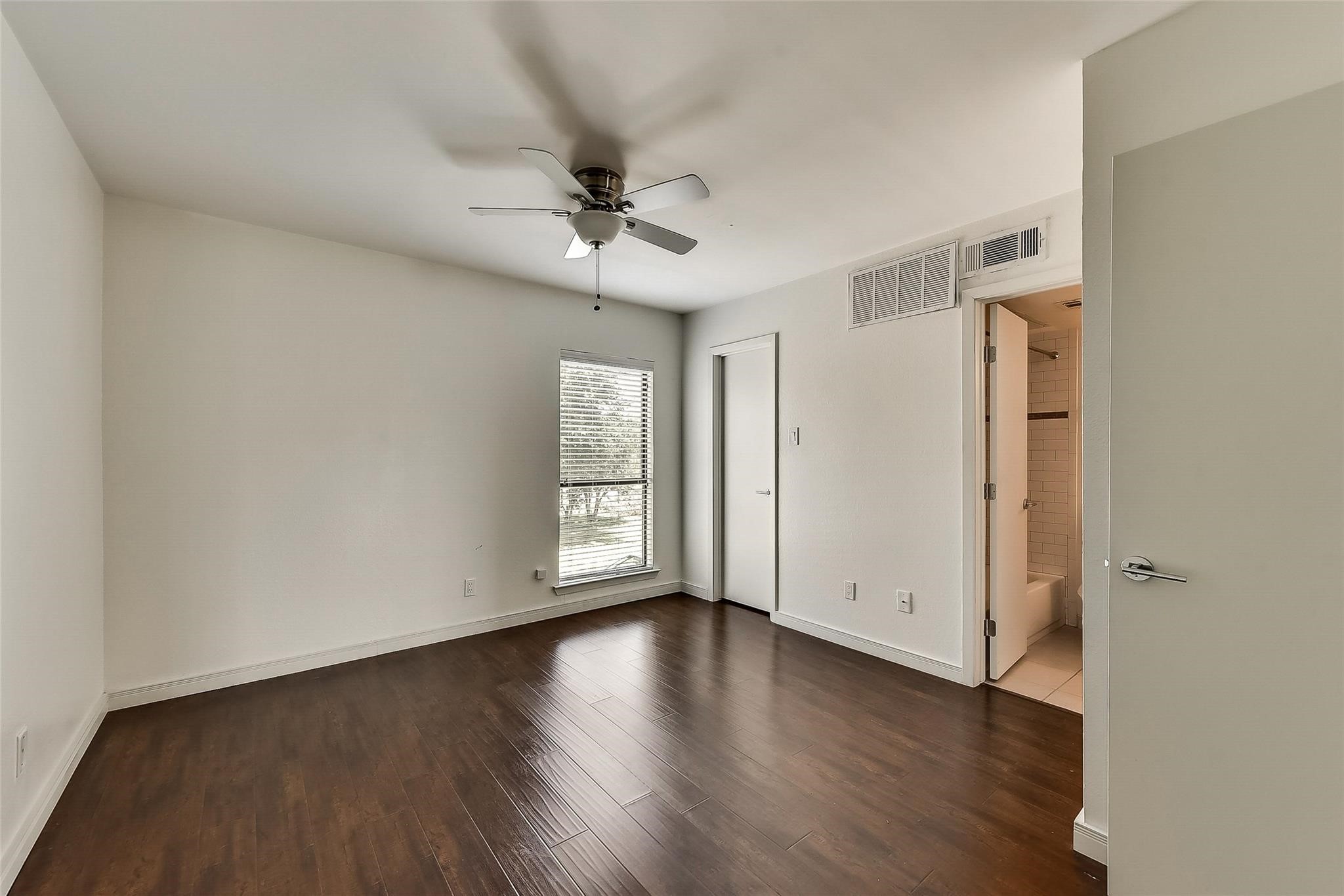 8180 Lemmon Avenue Dallas TX 75209