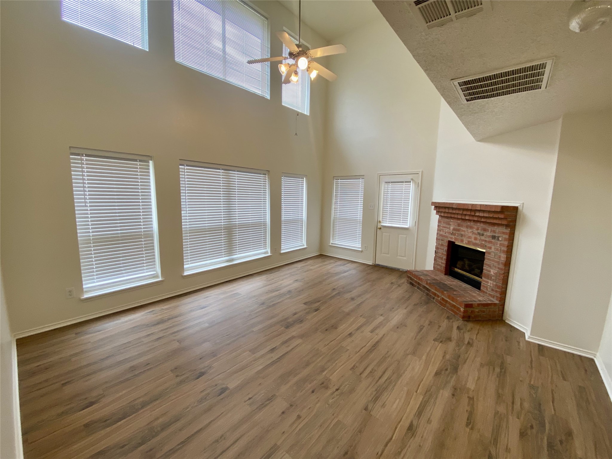 737 Eldorado Drive Desoto TX 75115