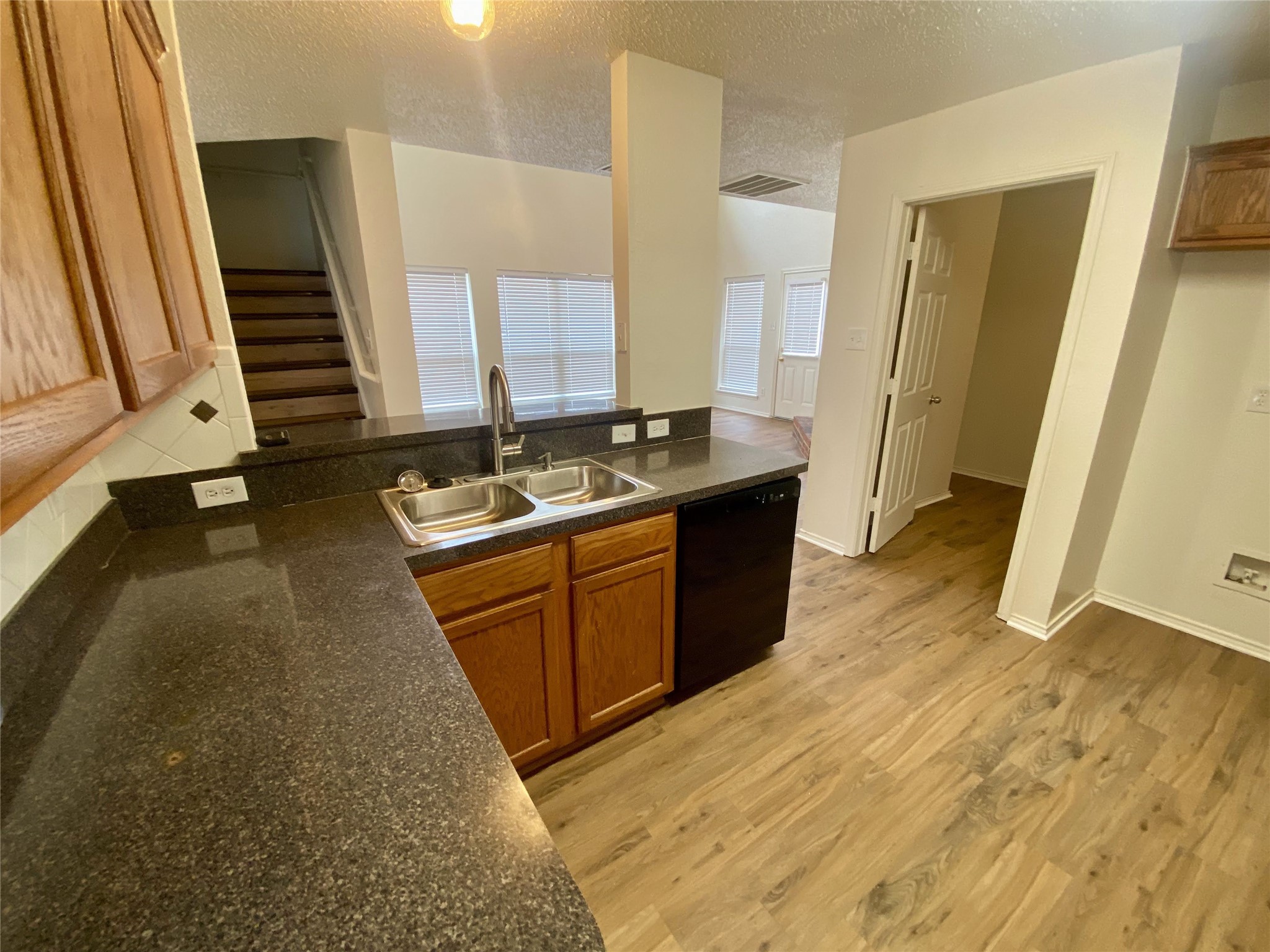 737 Eldorado Drive Desoto TX 75115