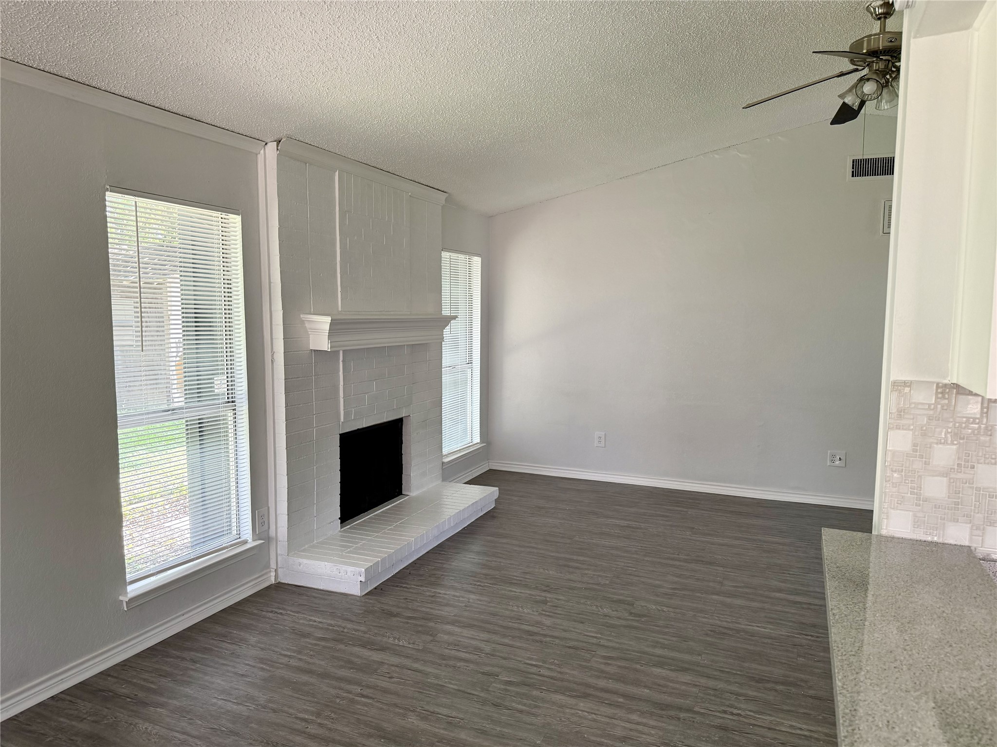 1213 Garden Terrace Drive Irving TX 75060
