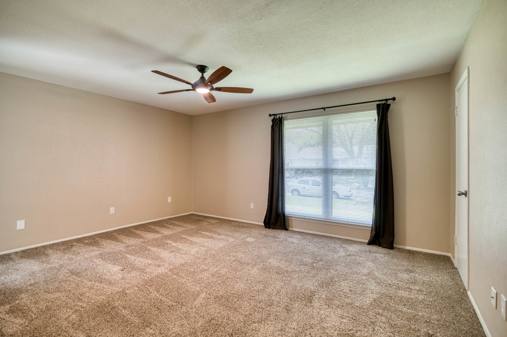 1817 Hemlock Drive Garland TX 75041