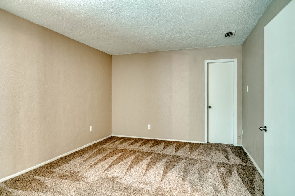 1817 Hemlock Drive Garland TX 75041