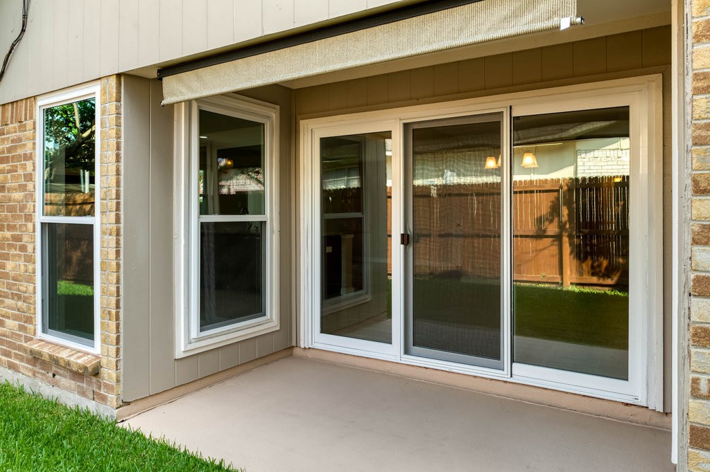 1817 Hemlock Drive Garland TX 75041