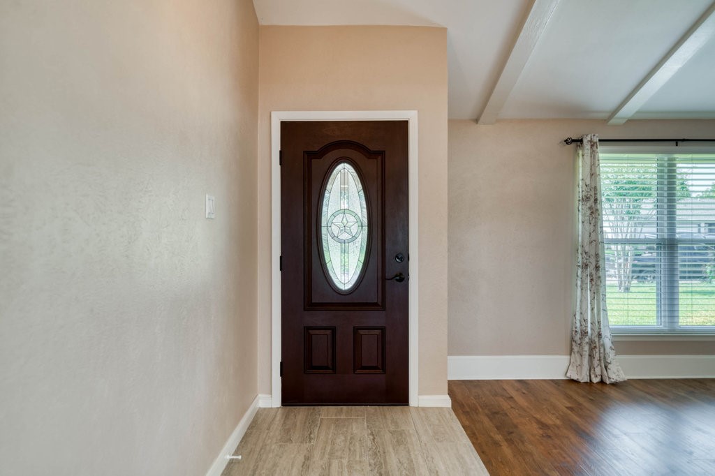 1817 Hemlock Drive Garland TX 75041