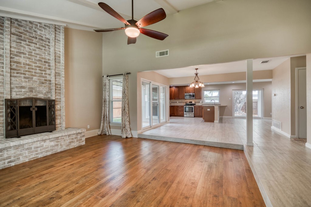 1817 Hemlock Drive Garland TX 75041