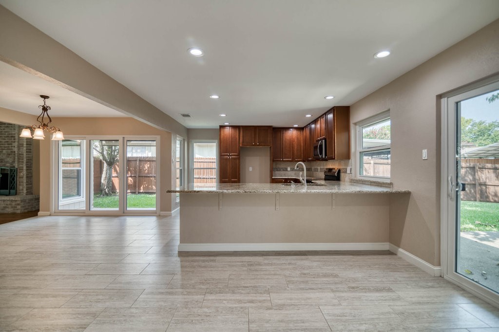 1817 Hemlock Drive Garland TX 75041