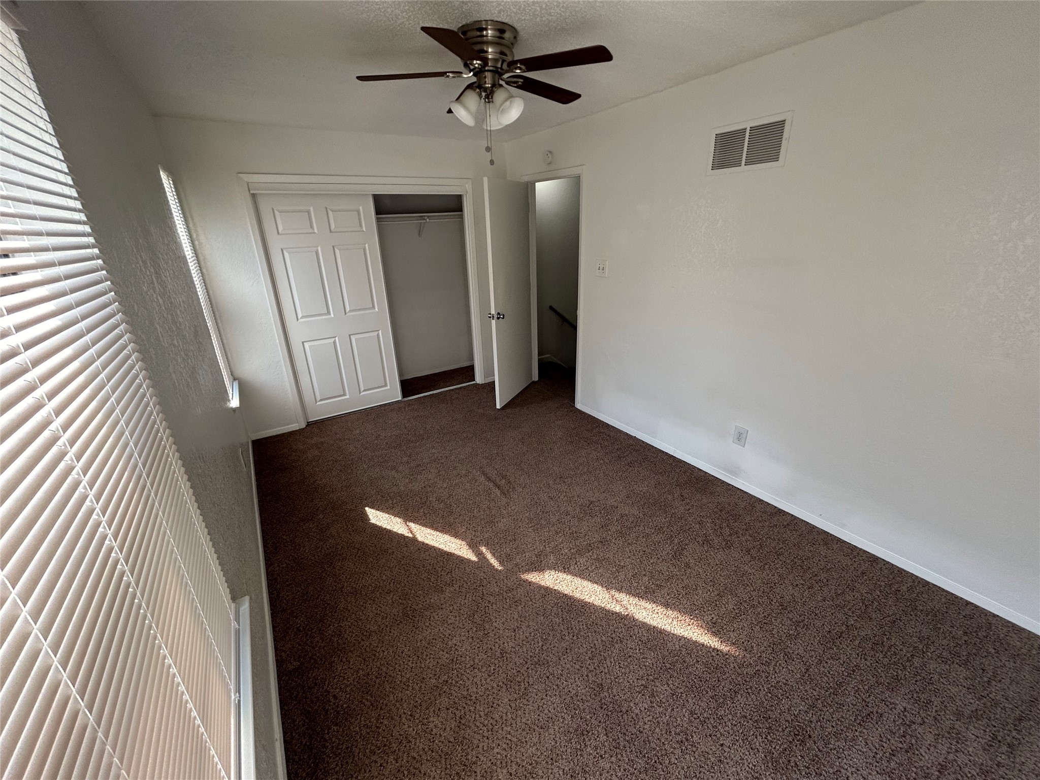 3006 W Sycamore Circle Euless TX 76040