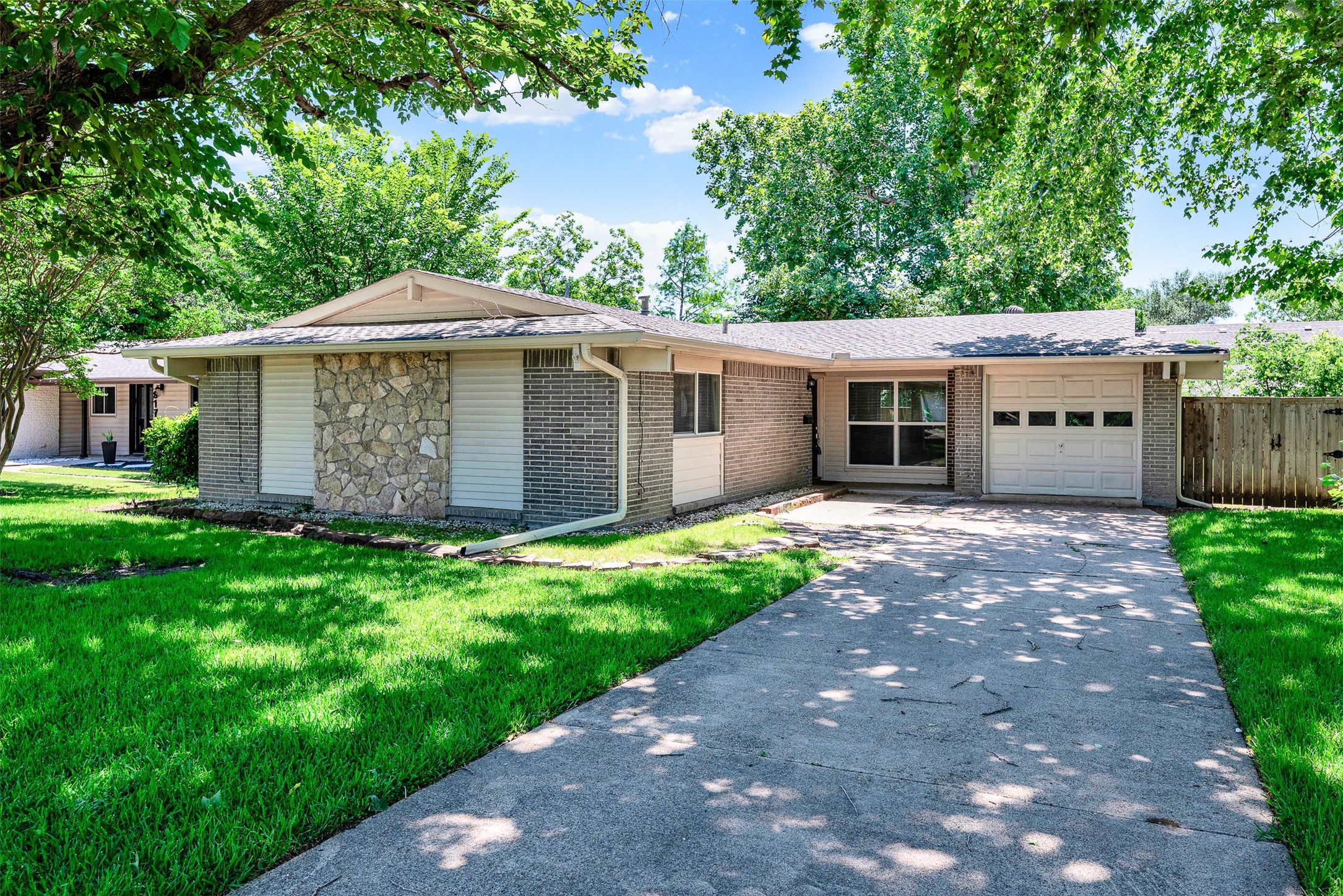 819 Kingswood Avenue Richardson TX 75080