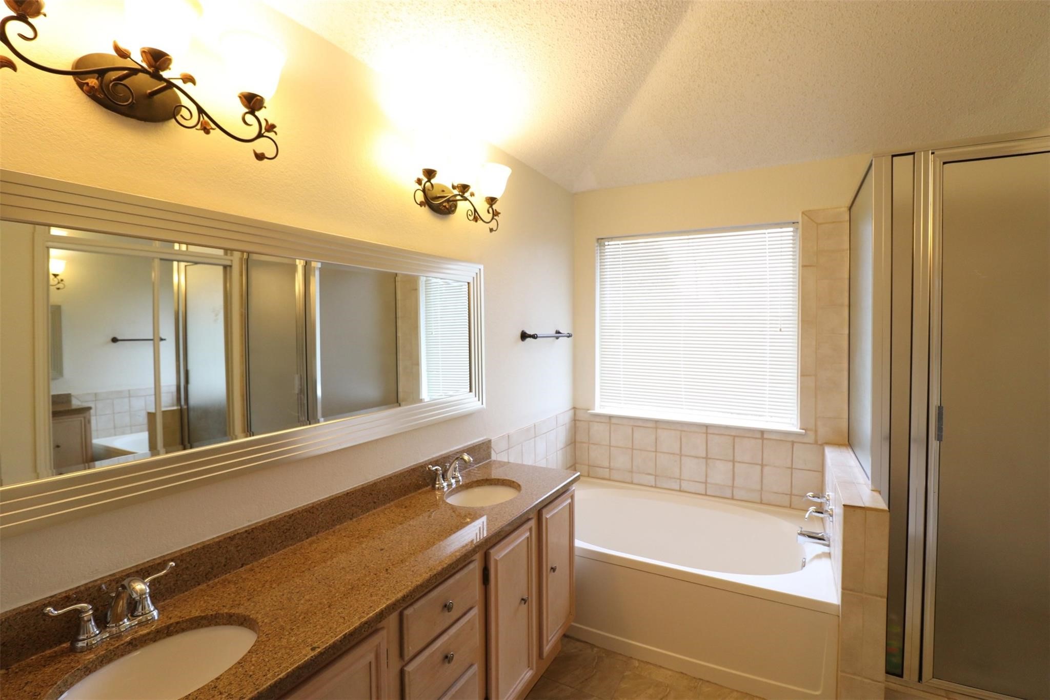 1101 Valley Branch Drive Arlington TX 76001