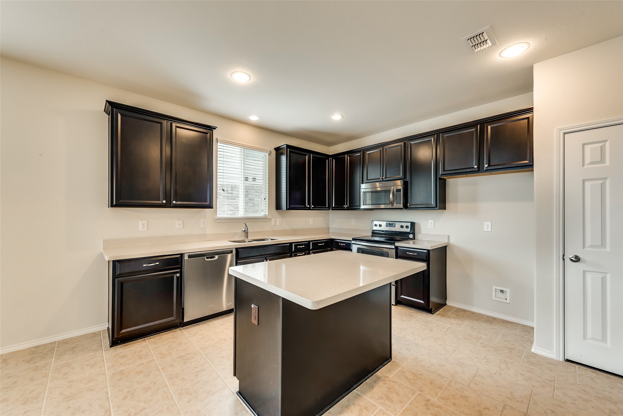 2308 Bermont Red Lane Fort Worth TX 76131