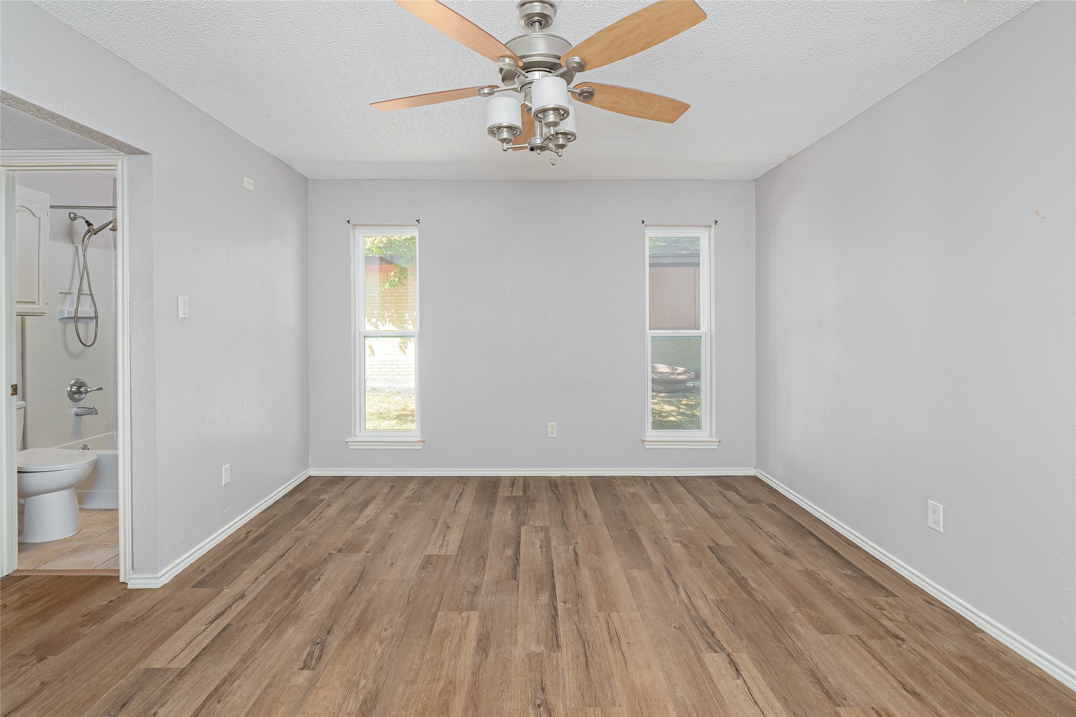 5309 Heather Glen Drive Garland TX 75043