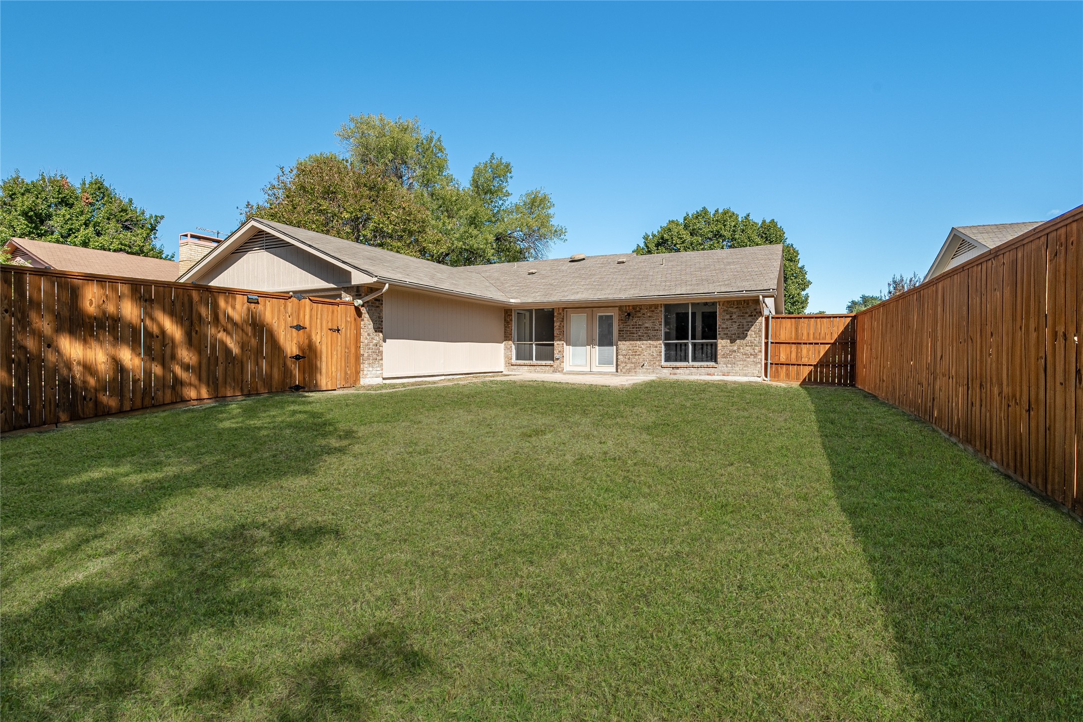 5309 Heather Glen Drive Garland TX 75043