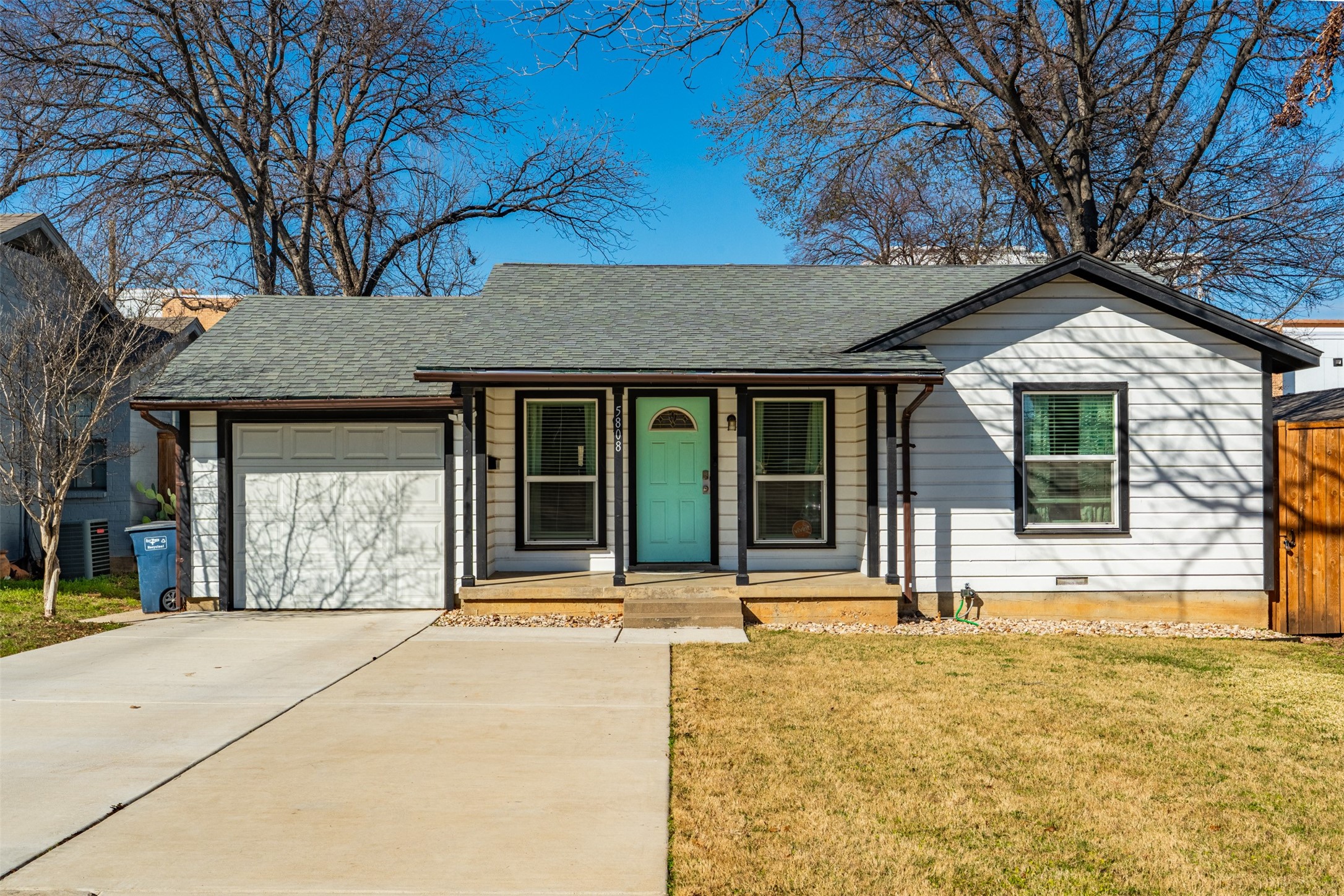 5808 Locke Avenue Fort Worth TX 76107