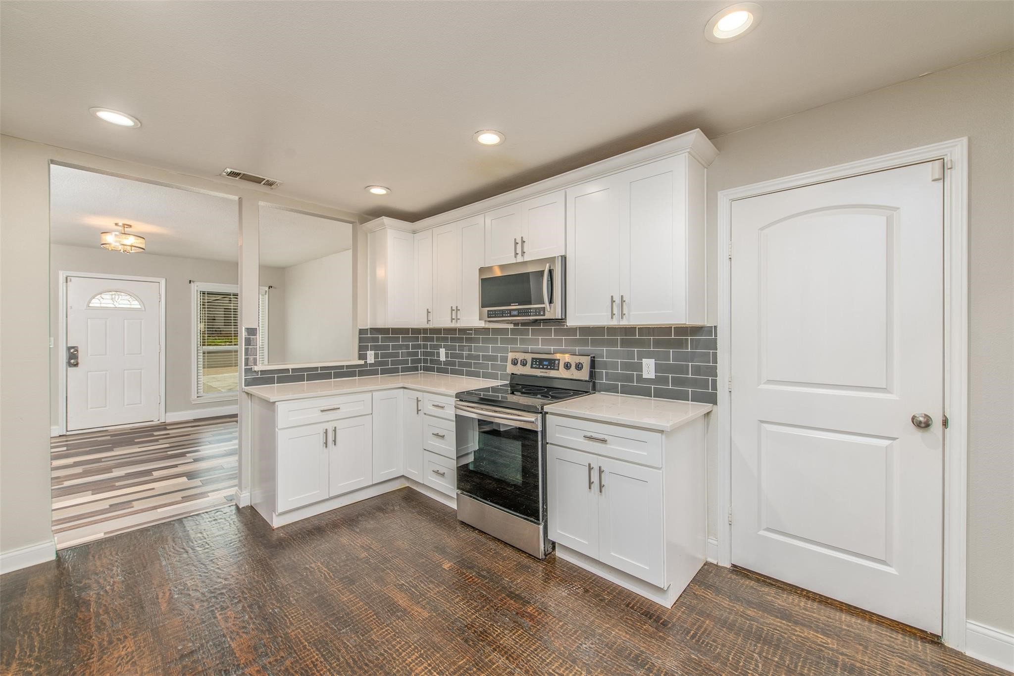 5808 Locke Avenue Fort Worth TX 76107