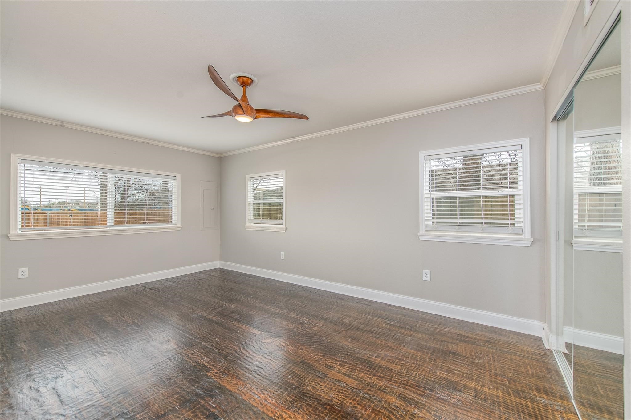5808 Locke Avenue Fort Worth TX 76107
