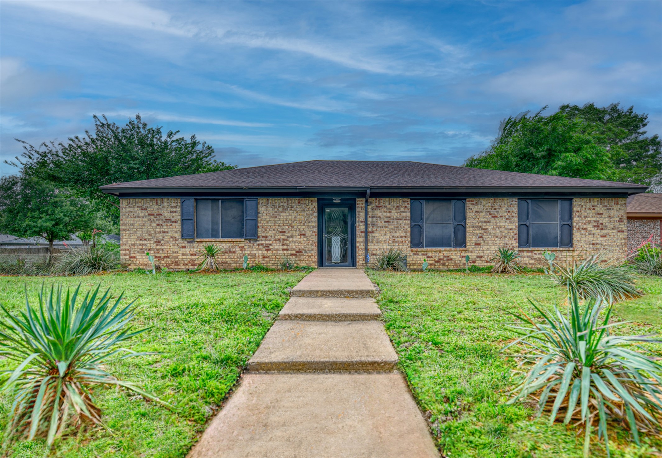 6208 Big Springs Drive Arlington TX 76001