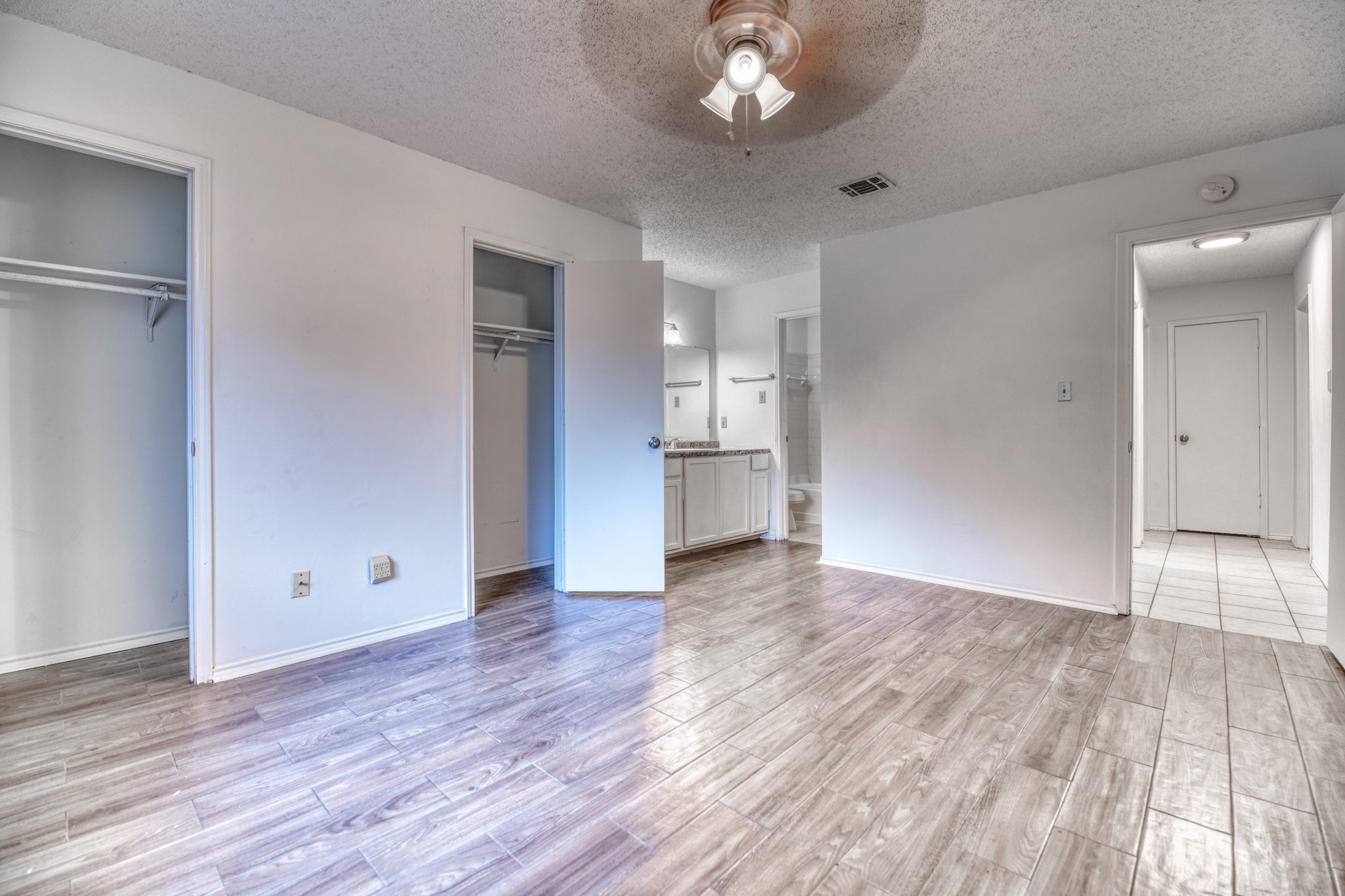 6208 Big Springs Drive Arlington TX 76001
