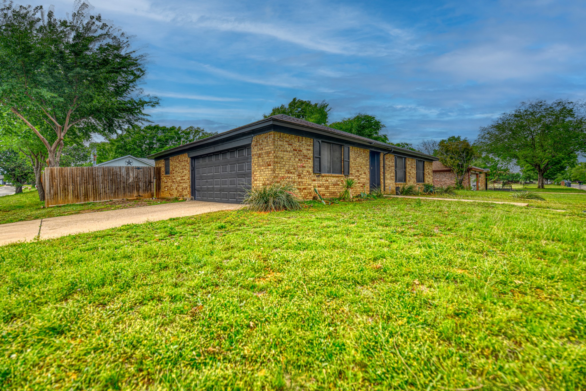 6208 Big Springs Drive Arlington TX 76001