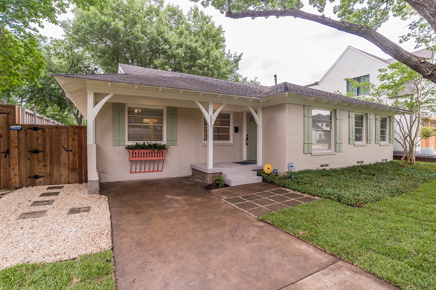 4037 Park Lane Dallas TX 75220