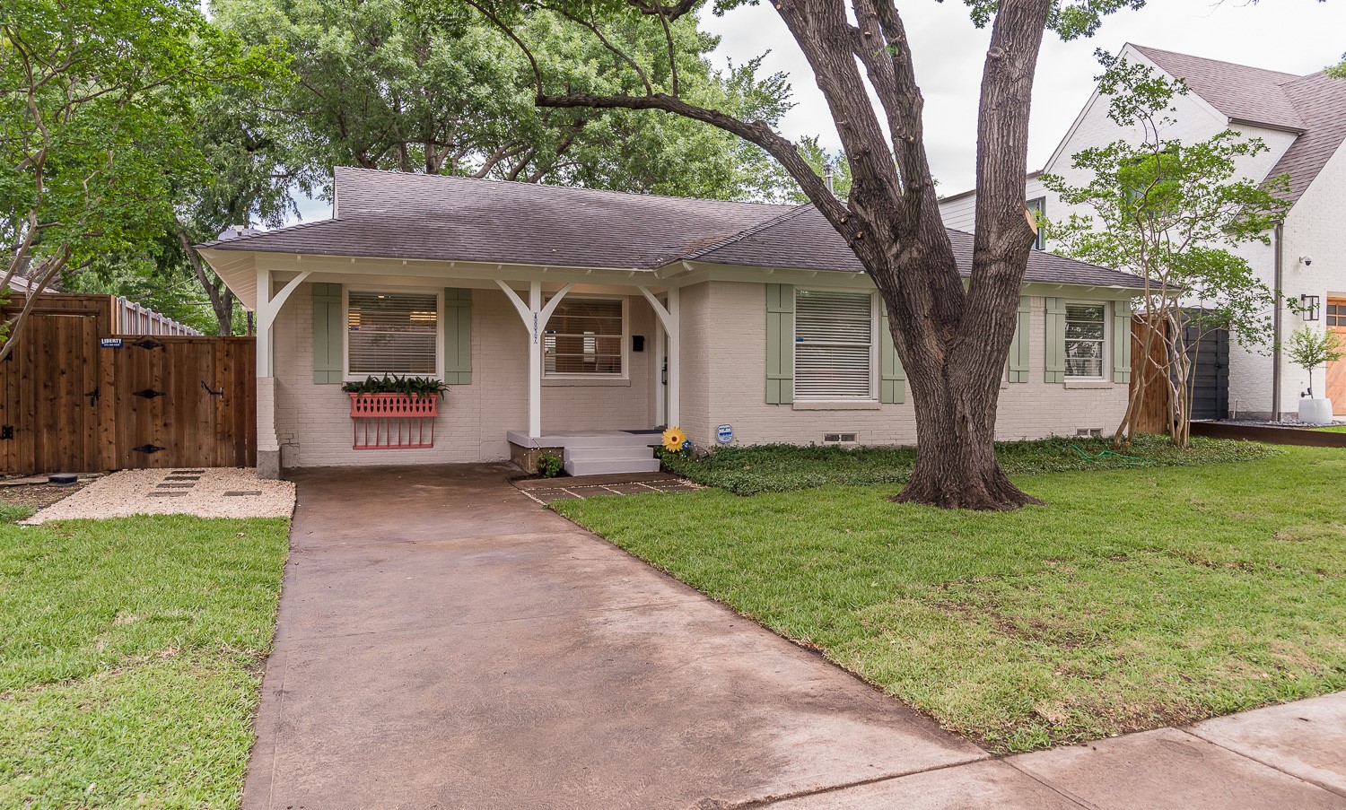 4037 Park Lane Dallas TX 75220