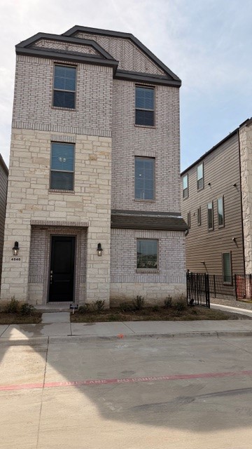 4540 Community Court Plano TX 75024