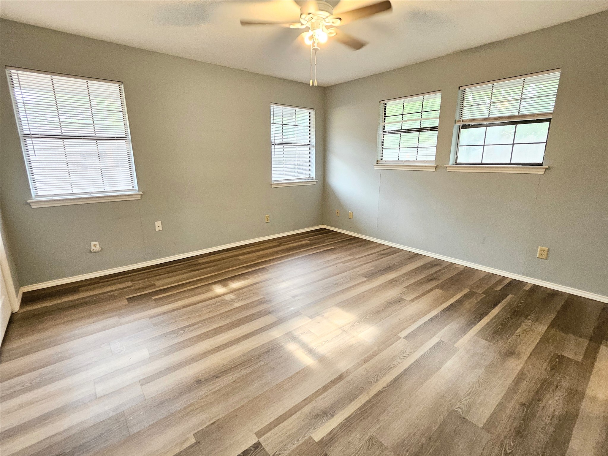 1124 Kathy Lane Lewisville TX 75067