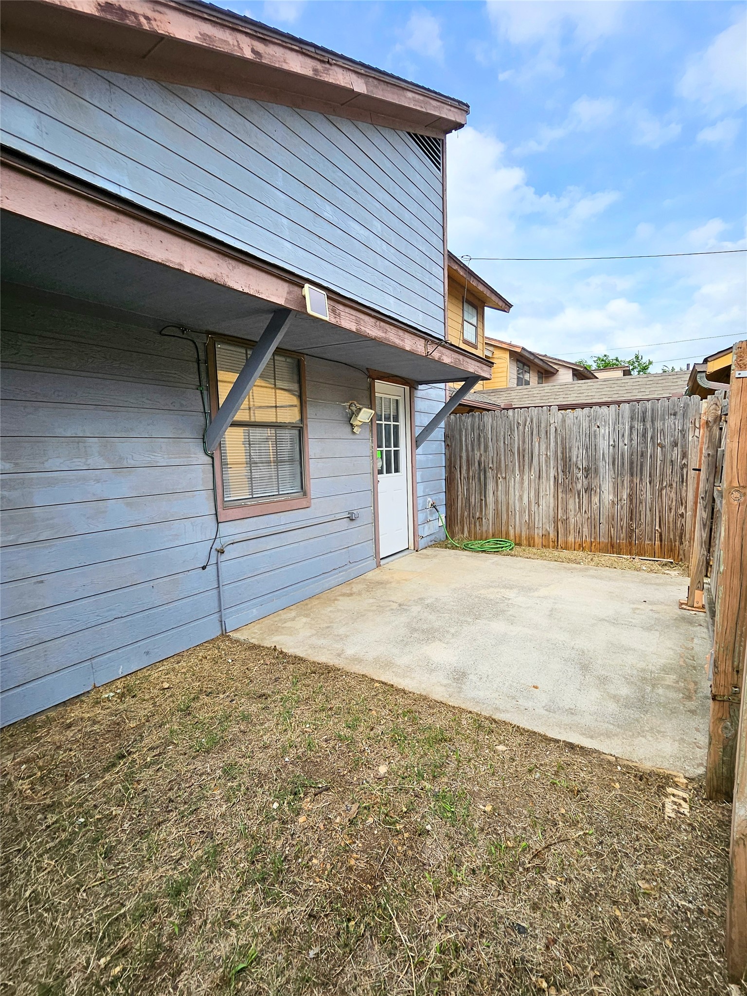 1124 Kathy Lane Lewisville TX 75067