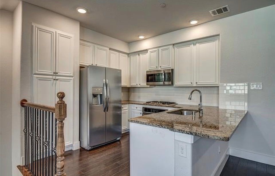 2406 Magalia Lane Lewisville TX 75056
