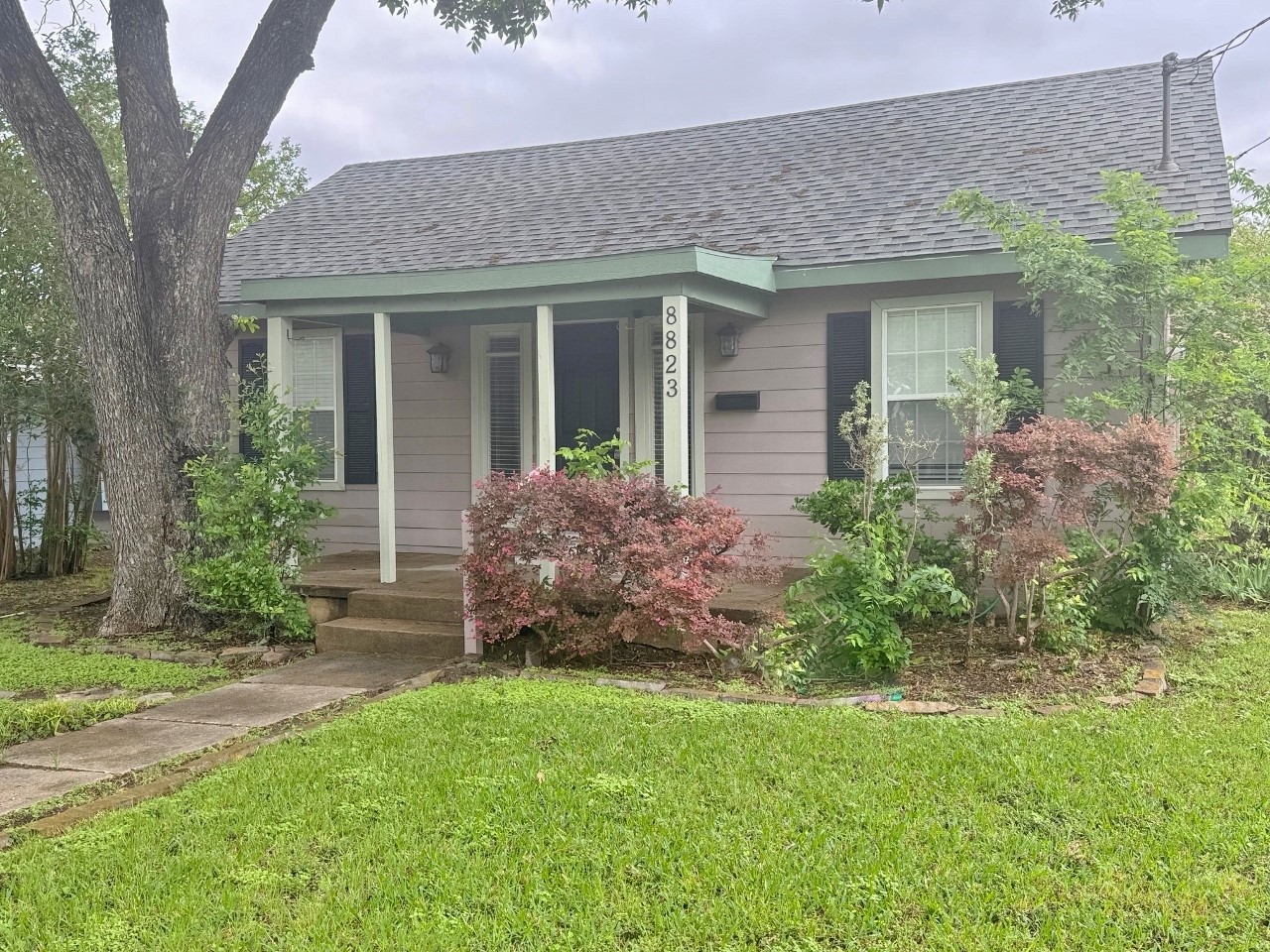 8823 San Benito Way Dallas TX 75218