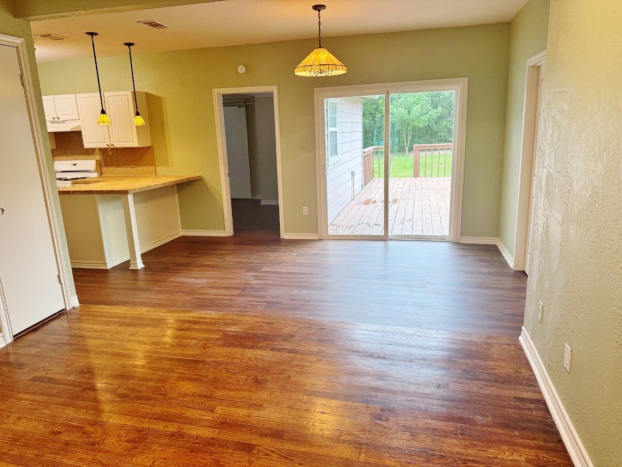 8823 San Benito Way Dallas TX 75218