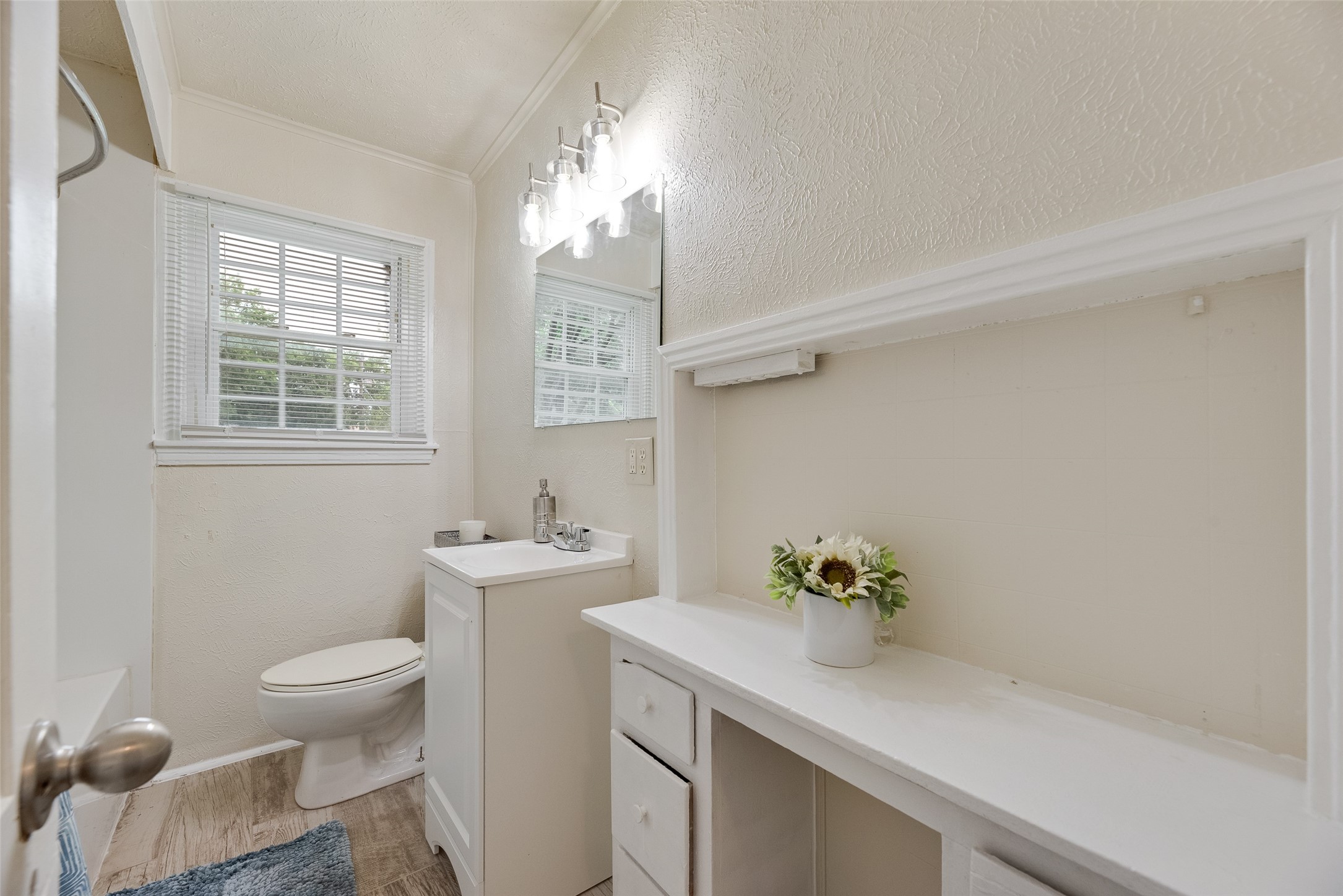 912 Clairemont Avenue Fort Worth TX 76103