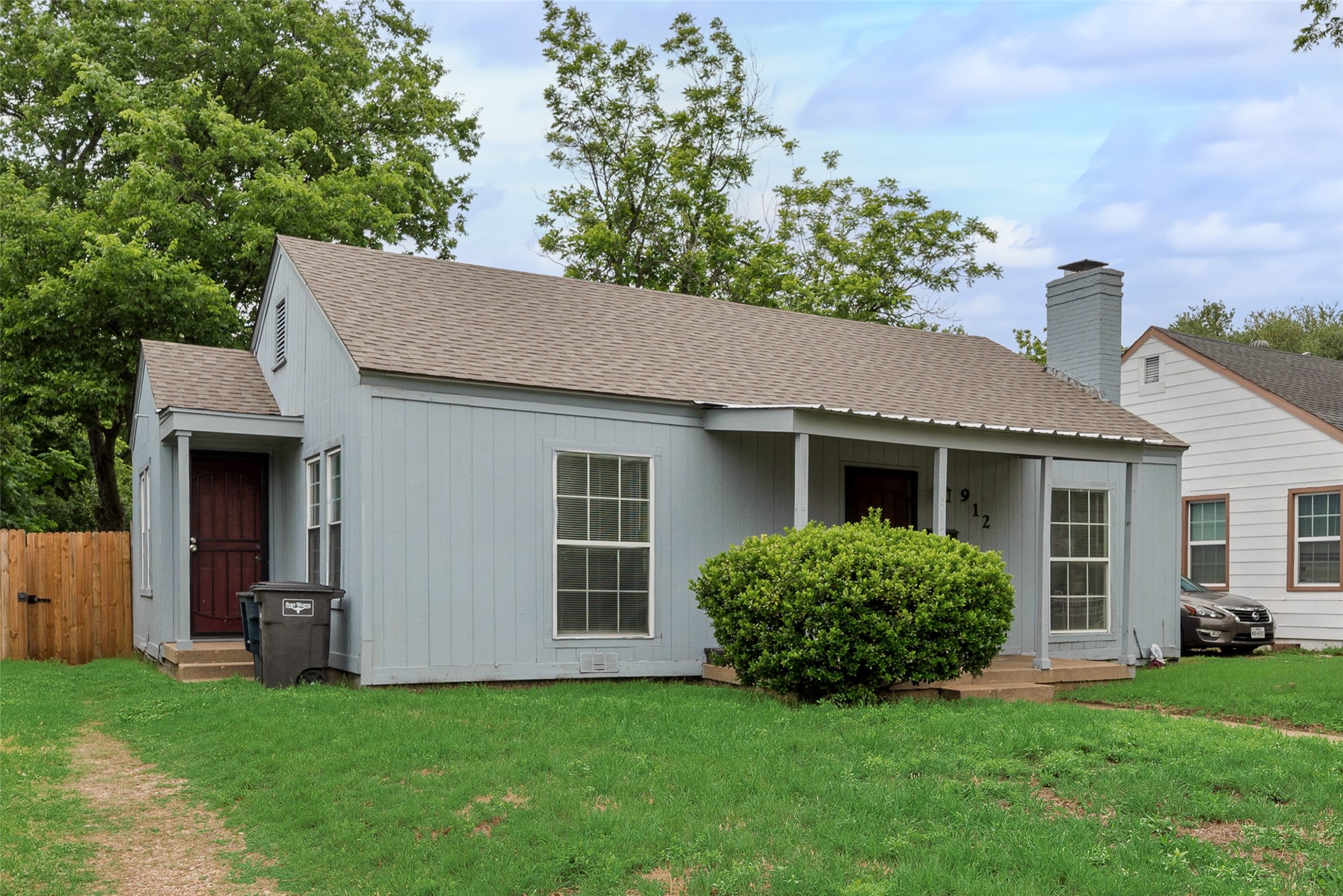 912 Clairemont Avenue Fort Worth TX 76103