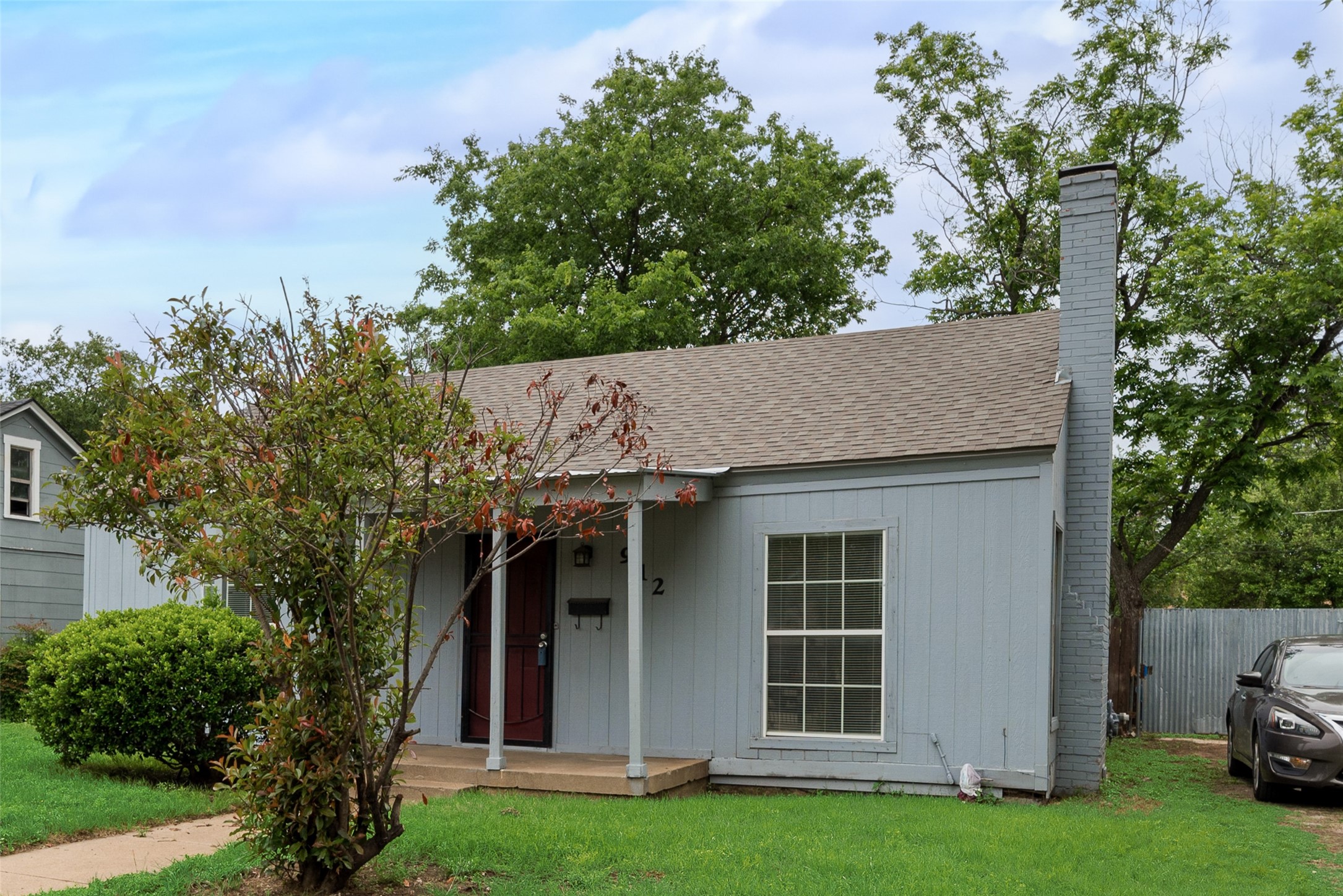 912 Clairemont Avenue Fort Worth TX 76103
