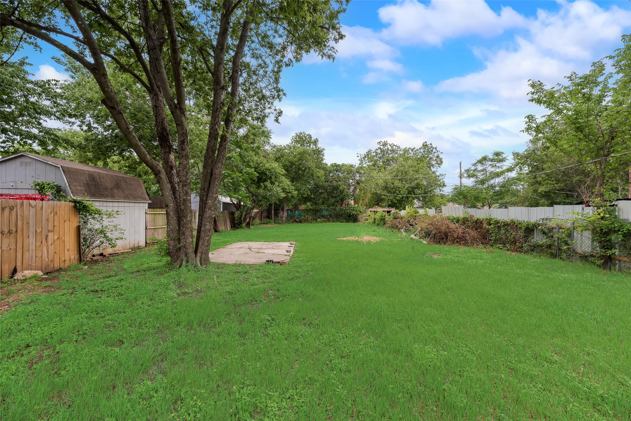 912 Clairemont Avenue Fort Worth TX 76103