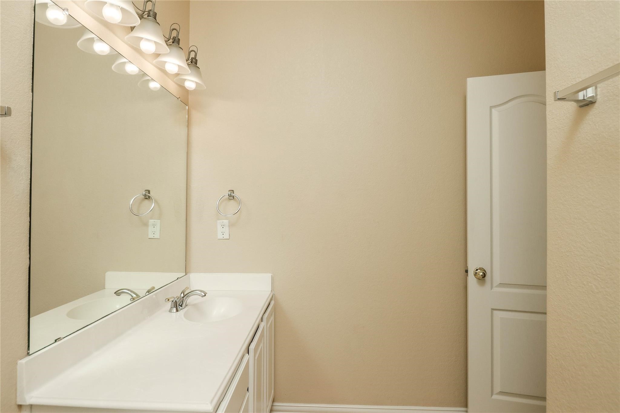 717 Summerfield Drive Murphy TX 75094