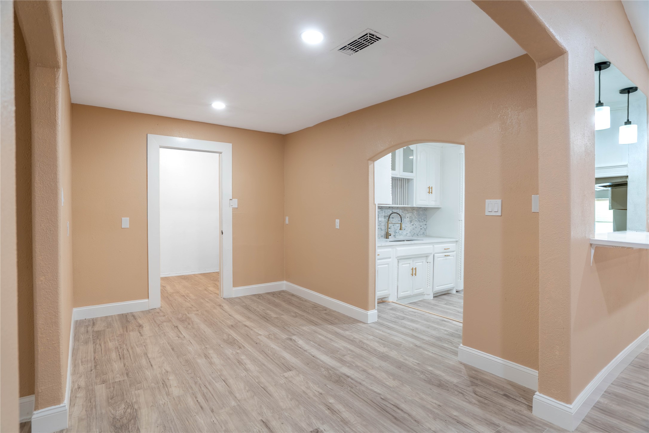 1022 Shenandoah Drive Arlington TX 76014
