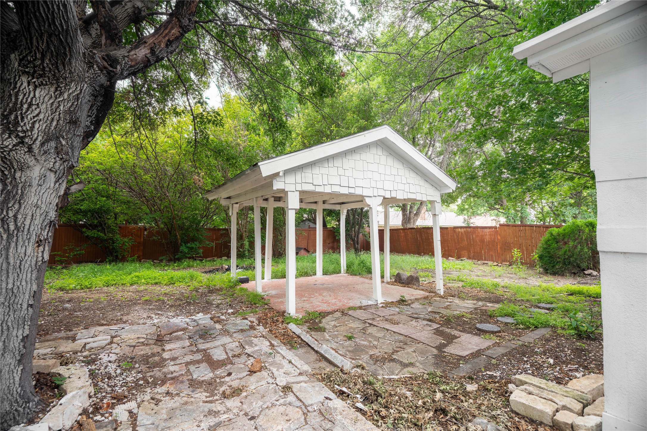 1022 Shenandoah Drive Arlington TX 76014