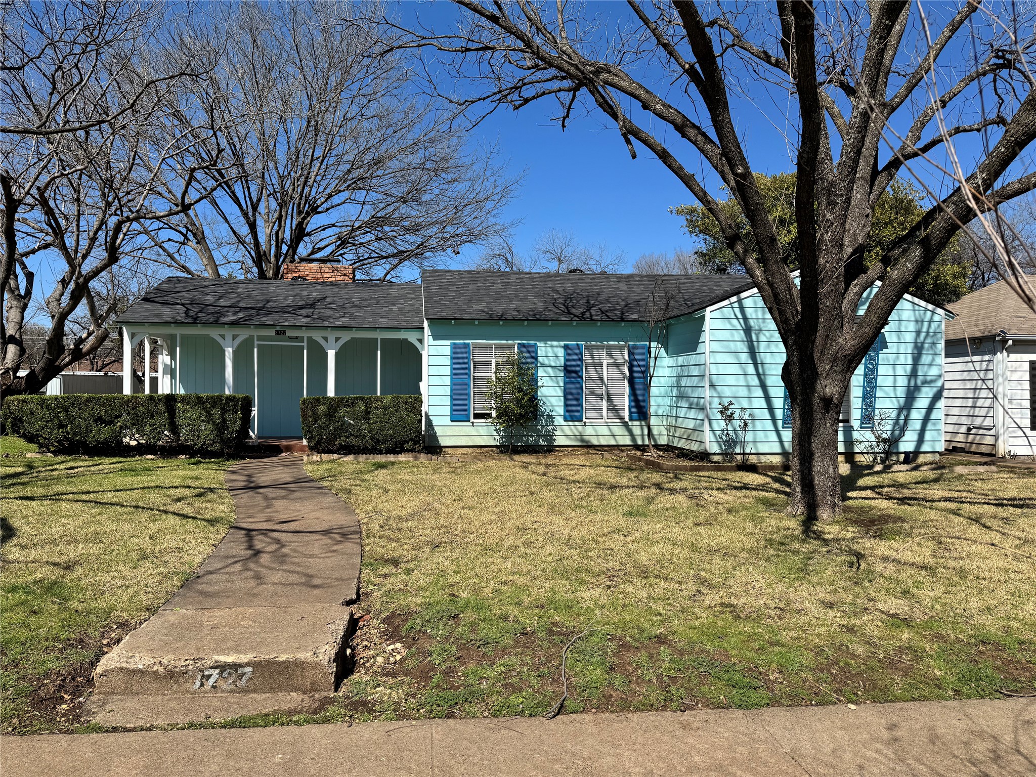 3727 Meredith Avenue Dallas TX 75211