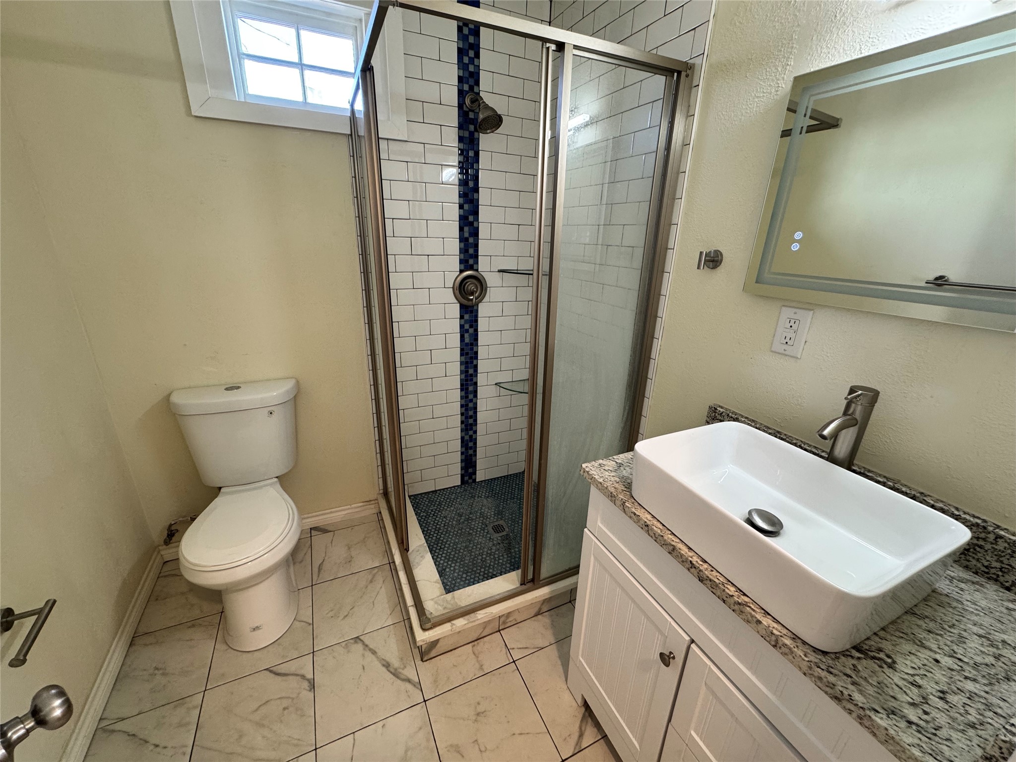 3727 Meredith Avenue Dallas TX 75211