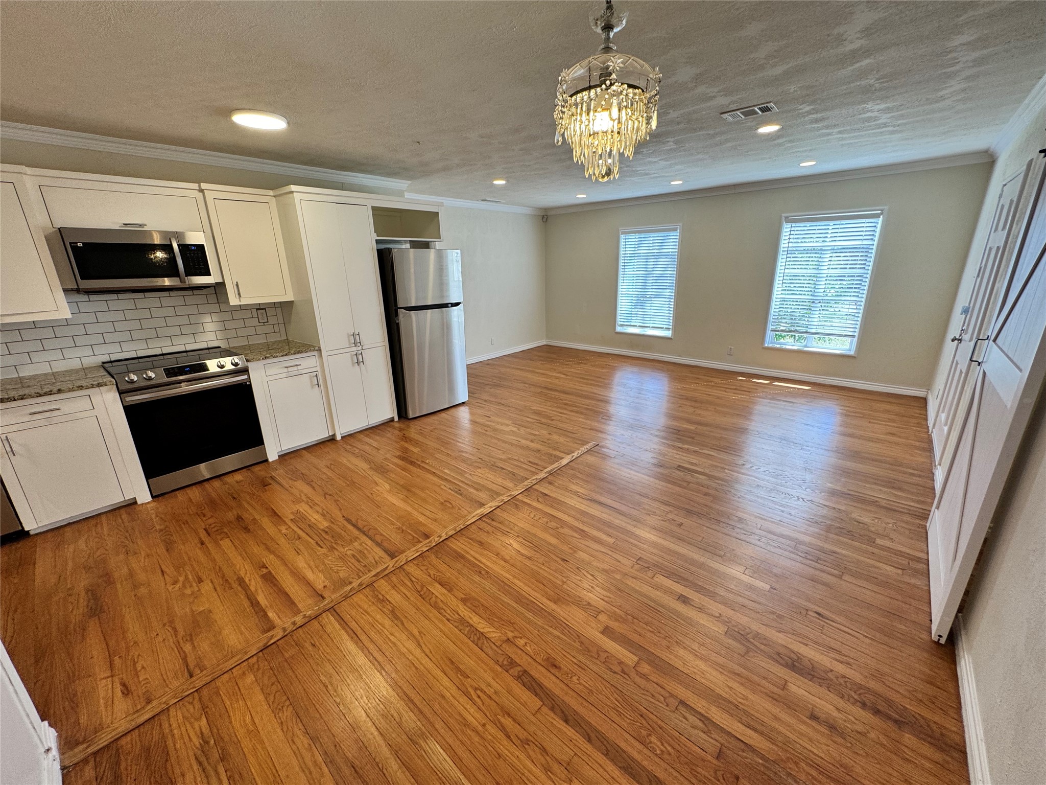 3727 Meredith Avenue Dallas TX 75211