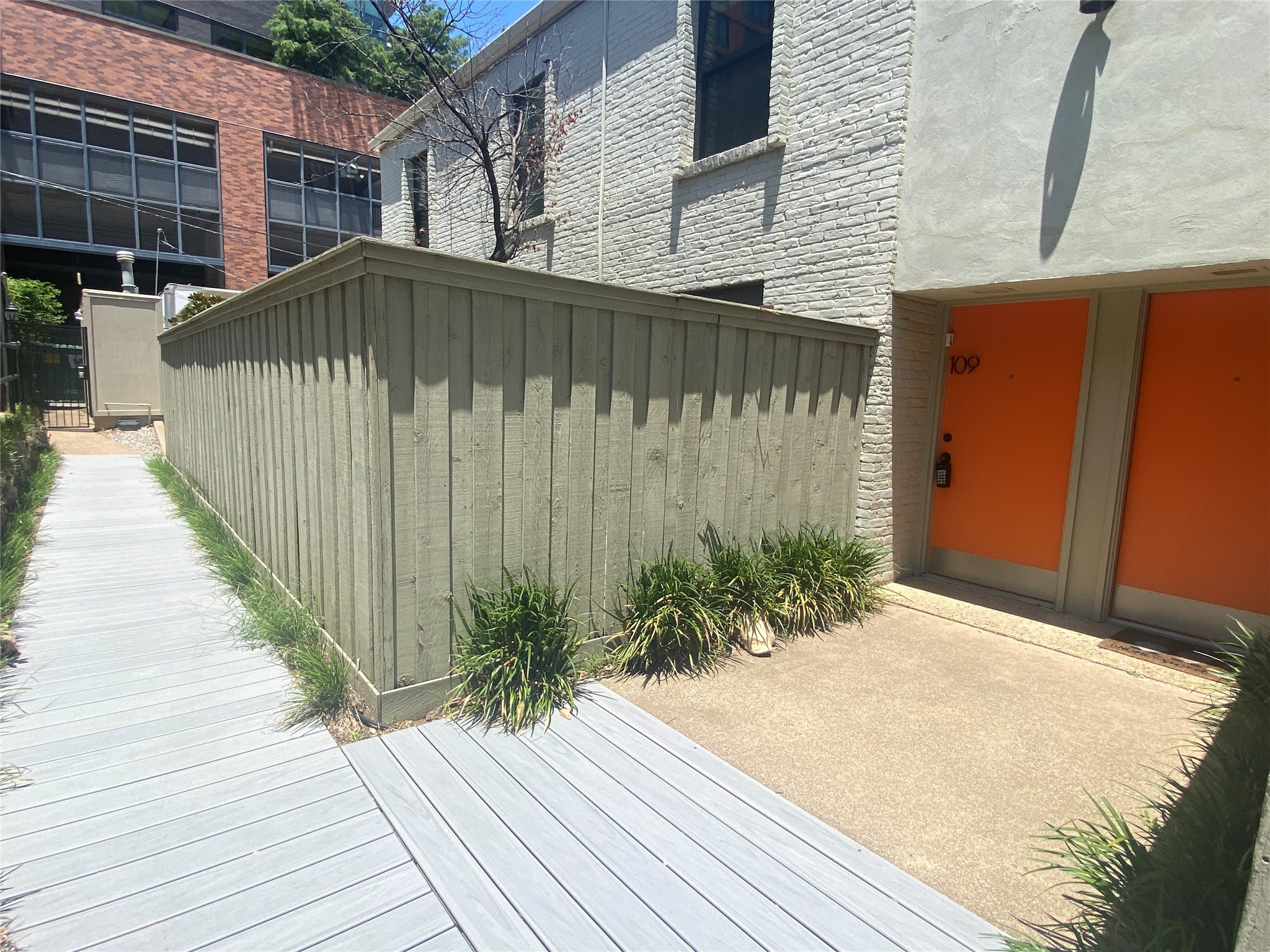 2727 Hood Street Dallas TX 75219