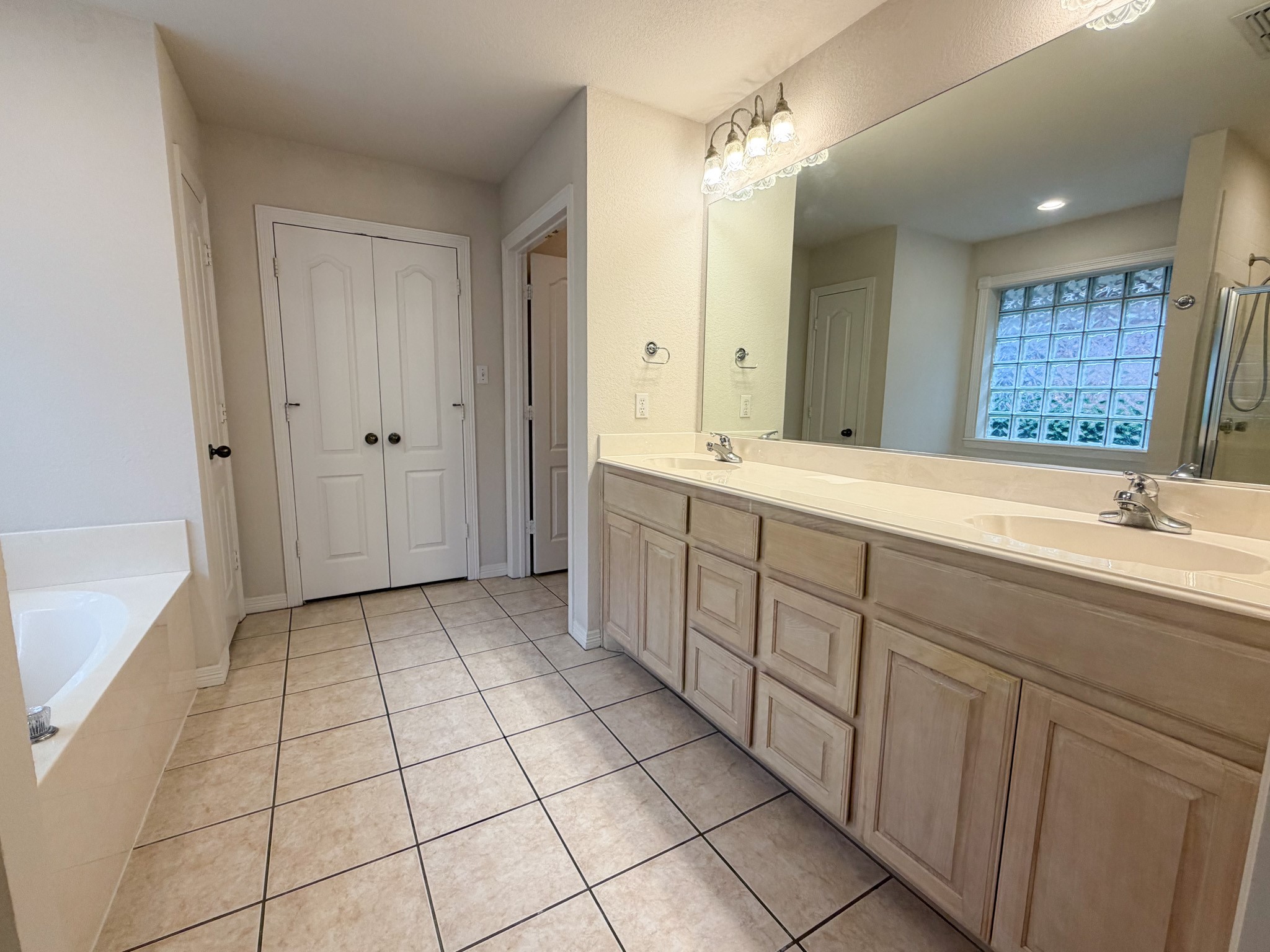 708 Nandina Way Waxahachie TX 75165