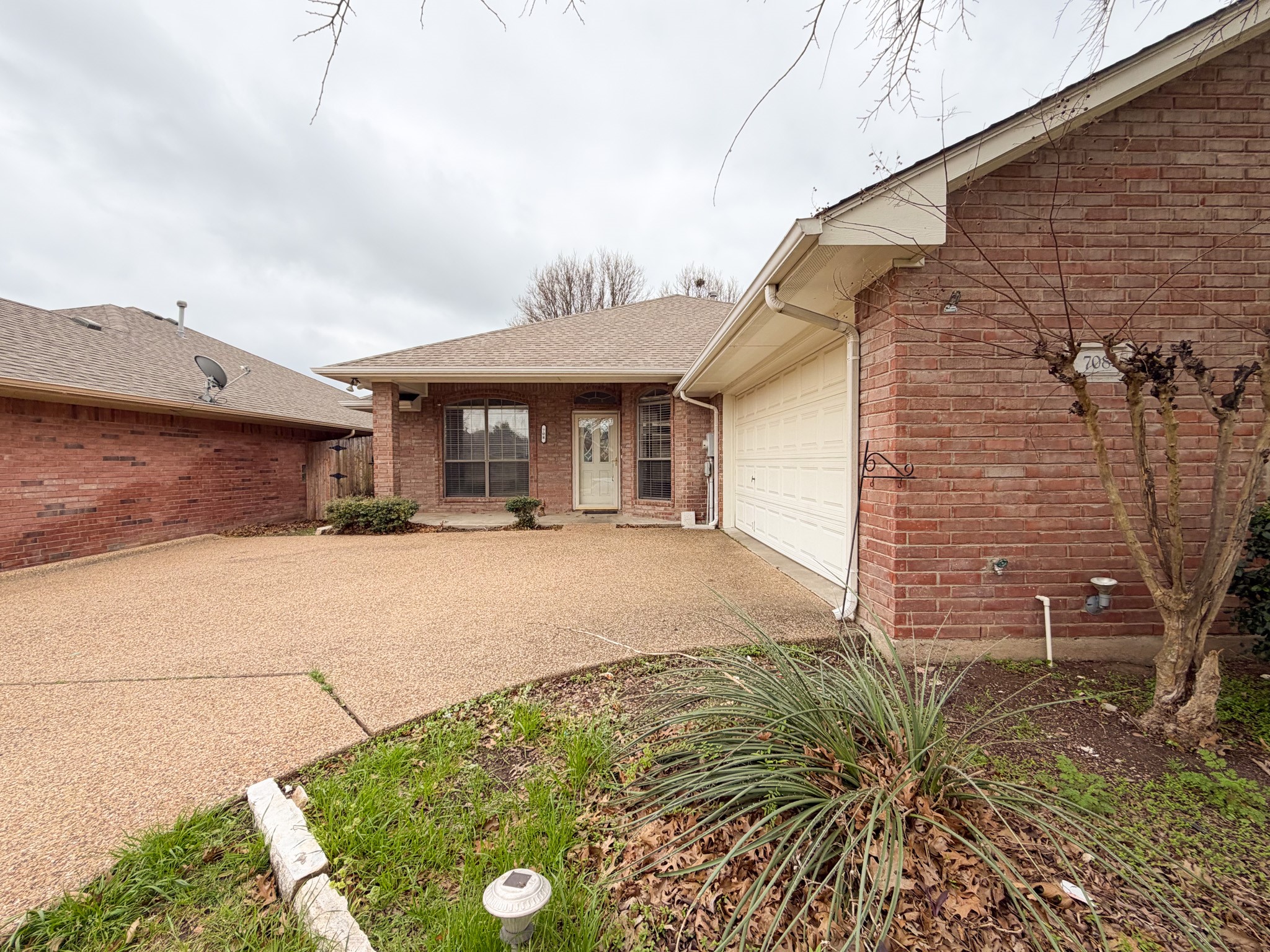708 Nandina Way Waxahachie TX 75165