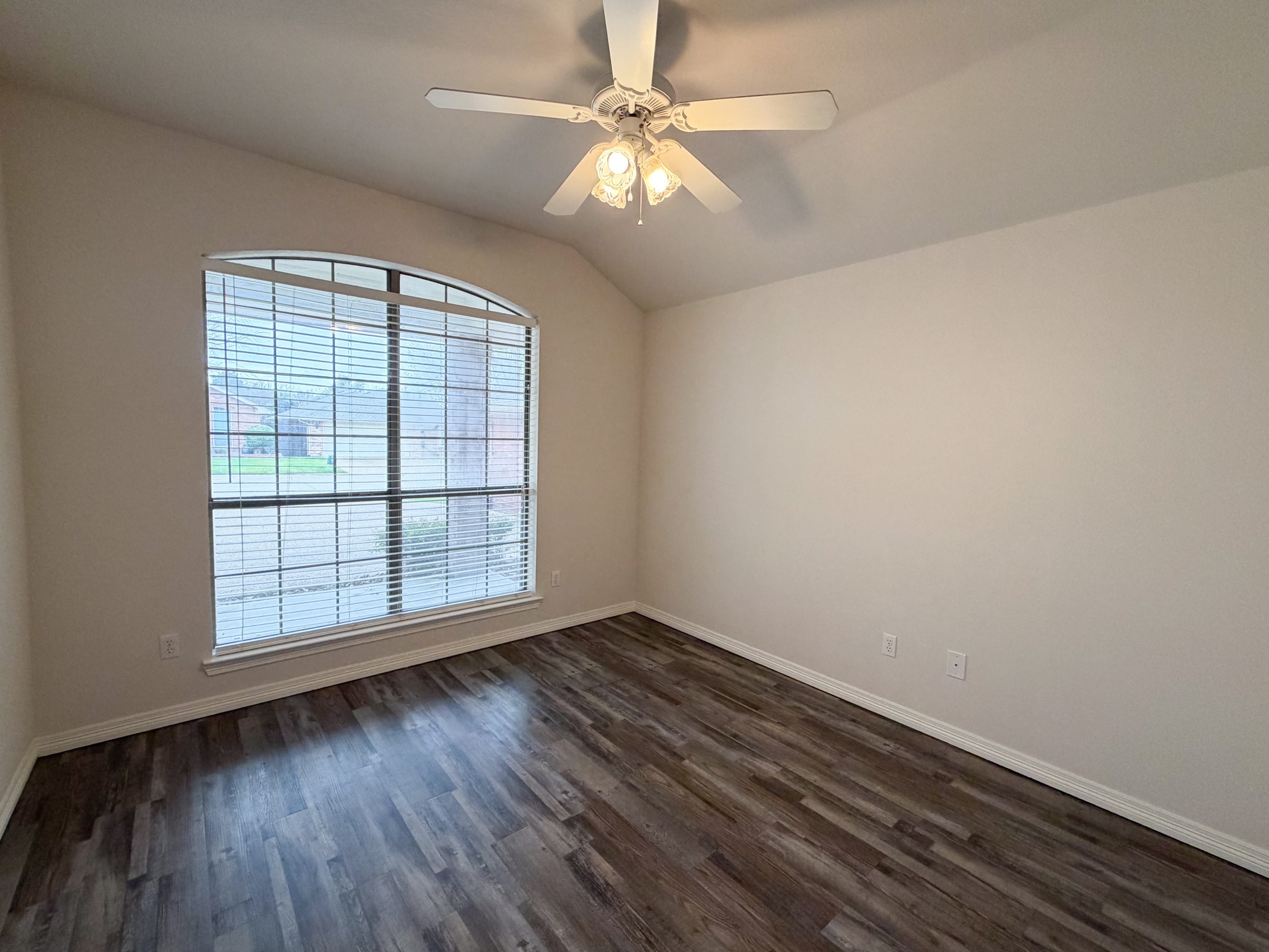 708 Nandina Way Waxahachie TX 75165
